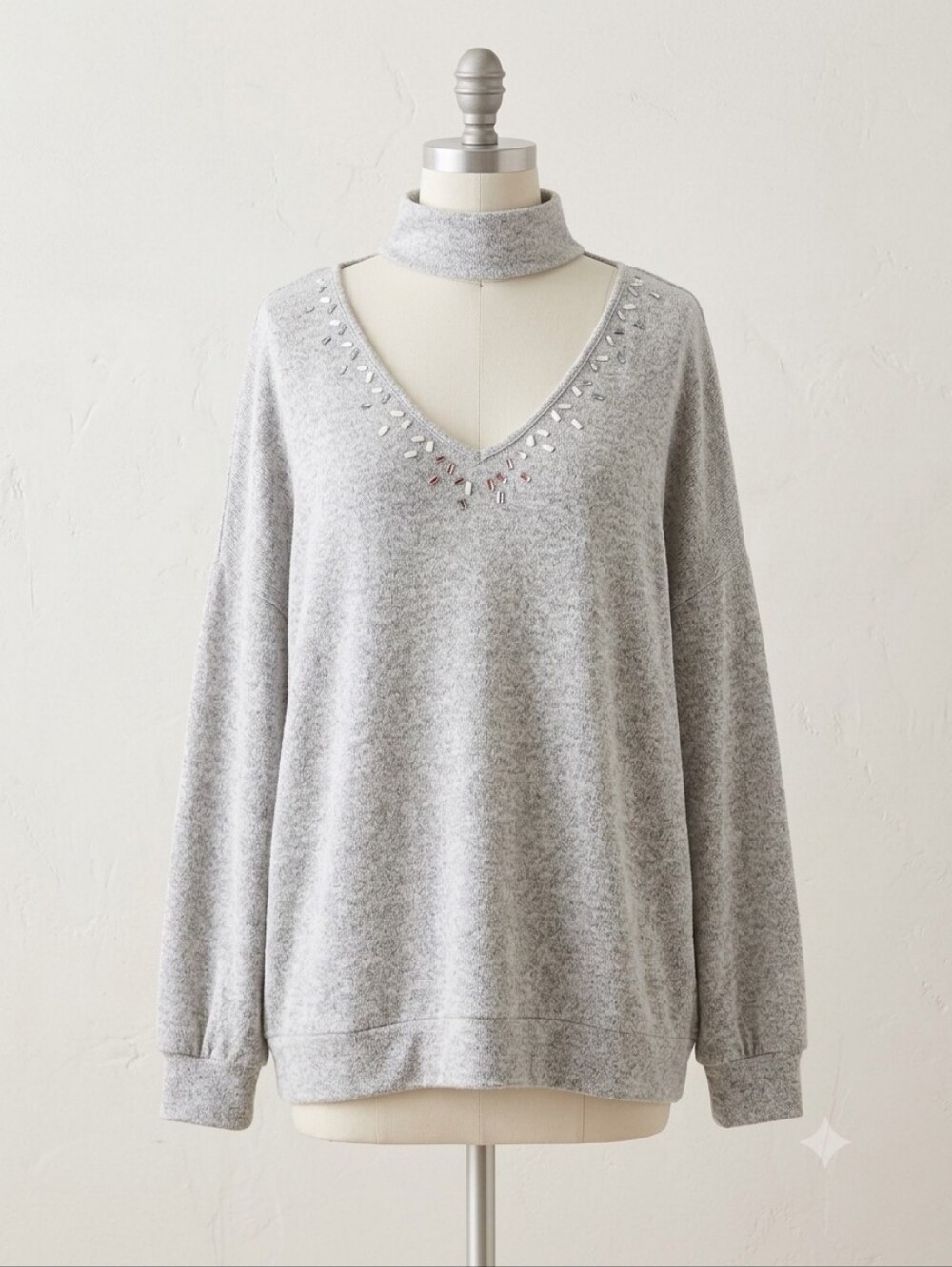 Retrology NWT Light Gray Rhinestone Sweater, Size 2X